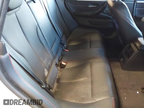 2015 BMW 4 Series 428i xDrive z VIN WBA4A7C55FD414498, wystawiony jako IAAI lot #41366553 z przebiegiem 117 130 mil mil oraz . Historia ofert i sprzedaży dostępna na DreamBid. Obrazek 8.