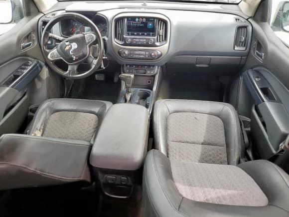 2015 Chevrolet Colorado 4WD Z71 с VIN 1GCGTCE36F1126117, выставлен на аукционе Copart как лот 60470485 с пробегом 158 870 миль миль и Списание • Salvage title. История ставок и продаж доступна на DreamBid. Изображение 8.