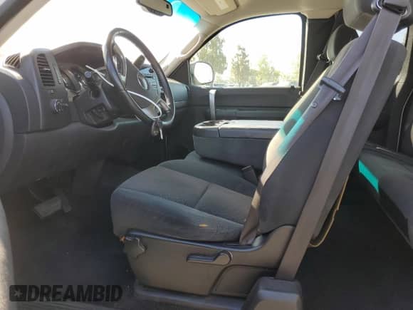 2007 GMC Sierra 1500 SLE1 with VIN 1GTEC19C87Z570530, listed as a Copart auction lot 60296765 with 215,143 mi miles and Salvage title. Bid and sale history available at DreamBid. Image 7.
