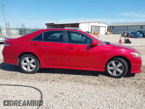 2011 Toyota Camry LE with VIN 4T1BF3EK6BU751422, listed as a IAAI auction lot 42335007 with 179,022 mi miles and . Bid and sale history available at DreamBid. Image 13.
