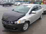 2013 Chevrolet Sonic LT с VIN 1G1JC5SH0D4167557, выставлен на аукционе IAAI как лот 43449749 с пробегом 96 216 миль миль и . История ставок и продаж доступна на DreamBid. Изображение 2.
