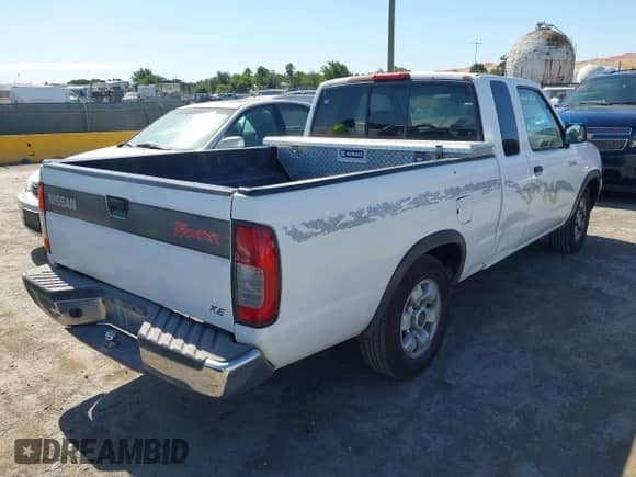 1999 Nissan Frontier XE with VIN 1N6DD26S1XC324221, listed as a IAAI auction lot 42814722 with 308,599 mi miles and . Bid and sale history available at DreamBid. Image 4.