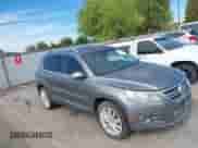 2009 Volkswagen Tiguan SE с VIN WVGBV95NX9W001231, выставлен на аукционе IAAI как лот 43352137 с пробегом 103 702 миль миль и . История ставок и продаж доступна на DreamBid. Изображение 1.