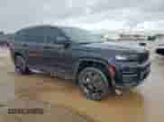 2023 Jeep Grand Cherokee Altitude X z VIN 1C4RJKAG8P8879626, wystawiony jako Copart lot #81708355 z przebiegiem 26 769 mil mil oraz Szkoda całkowita • Salvage title. Historia ofert i sprzedaży dostępna na DreamBid. Obrazek 4.