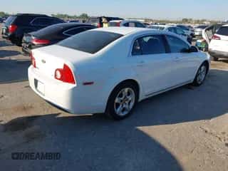 2009 Chevrolet Malibu 1LT z VIN 1G1ZH57B89F234944, wystawiony jako IAAI lot #43434939 z przebiegiem 222 124 mil mil oraz . Historia ofert i sprzedaży dostępna na DreamBid. Obrazek 4.