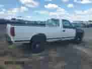 1997 Chevrolet Silverado 2500 z VIN 1GCGC24RXVZ197689, wystawiony jako Copart lot #72719244 z przebiegiem 328 172 mil mil oraz Nie do naprawy • Non repairable. Historia ofert i sprzedaży dostępna na DreamBid. Obrazek 3.