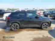2022 Chevrolet TrailBlazer RS z VIN KL79MTSL7NB132346, wystawiony jako IAAI lot #43465400 z przebiegiem 77 365 mil mil oraz . Historia ofert i sprzedaży dostępna na DreamBid. Obrazek 13.