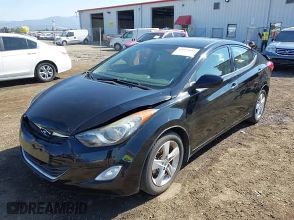 2013 Hyundai Elantra GLS z VIN 5NPDH4AE4DH262317, wystawiony jako IAAI lot #43273552 z przebiegiem 101 902 mil mil oraz . Historia ofert i sprzedaży dostępna na DreamBid. Obrazek 18.