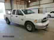 2020 Ram 1500 Tradesman z VIN 1C6RR6FG4LS116547, wystawiony jako Copart lot #89864355 z przebiegiem 164 196 mil mil oraz Czysty tytuł • Clean title. Historia ofert i sprzedaży dostępna na DreamBid. Obrazek 4.