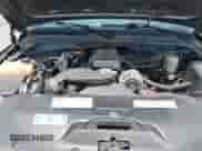 2000 Chevrolet Suburban LS z VIN 3GNEC16TXYG213573, wystawiony jako IAAI lot #42374608 z przebiegiem 155 774 mil mil oraz . Historia ofert i sprzedaży dostępna na DreamBid. Obrazek 10.