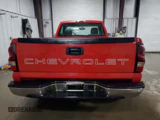 2004 Chevrolet Silverado 1500 Work Truck z VIN 1GCEK14X34Z180458, wystawiony jako Copart lot #90074075 z przebiegiem 83 337 mil mil oraz Szkoda całkowita • Salvage title. Historia ofert i sprzedaży dostępna na DreamBid. Obrazek 6.