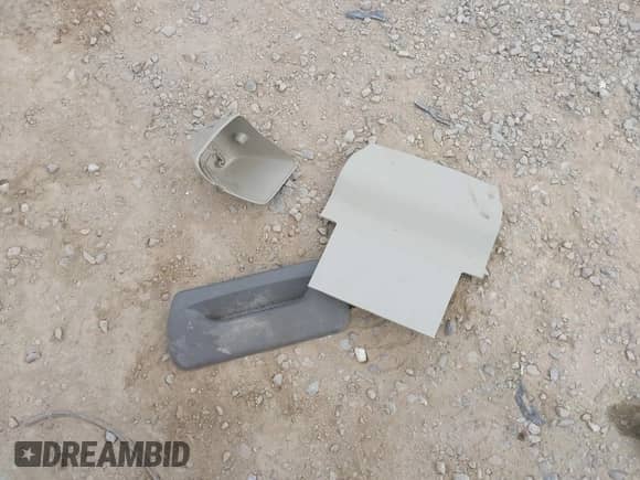 2013 Toyota Sienna XLE AAS with VIN 5TDYK3DC1DS333877, listed as a IAAI auction lot 40481401 with 183,658 mi miles and . Bid and sale history available at DreamBid. Image 12.