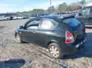 2010 Hyundai Accent GS z VIN KMHCM3AC0AU185331, wystawiony jako IAAI lot #41701583 z przebiegiem 139 671 mil mil oraz . Historia ofert i sprzedaży dostępna na DreamBid. Obrazek 3.