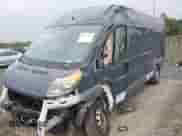 2018 Ram ProMaster Cargo z VIN 3C6TRVDGXJE160989, wystawiony jako IAAI lot #43239609 z przebiegiem Nie podano mil oraz . Historia ofert i sprzedaży dostępna na DreamBid. Obrazek 2.