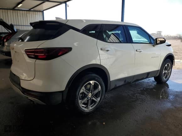 2025 Chevrolet Blazer LT with VIN 3GNKBCR40SS188922, listed as a Copart auction lot 87308315 with 12,452 mi miles and Clean title. Bid and sale history available at DreamBid. Image 3.