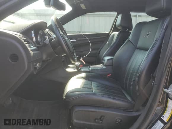 2014 Chrysler 300 S with VIN 2C3CCABG1EH376251, listed as a Copart auction lot 65058745 with 79,723 mi miles and Salvage title. Bid and sale history available at DreamBid. Image 7.