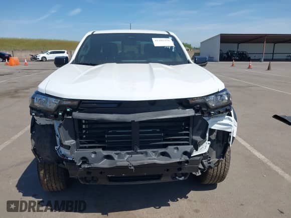 2024 Chevrolet Colorado 4WD Trail Boss с VIN 1GCPTEEK5R1227320, выставлен на аукционе IAAI как лот 42105370 с пробегом 6 725 миль миль и . История ставок и продаж доступна на DreamBid. Изображение 13.