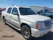 2005 Cadillac Escalade EXT with VIN 3GYEK62N15G186026, listed as a IAAI auction lot 41562342 with 271,567 mi miles and . Bid and sale history available at DreamBid. Image 1.