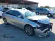 2017 Toyota Camry XLE z VIN 4T1BF1FK1HU660134, wystawiony jako IAAI lot #41697739 z przebiegiem 116 243 mil mil oraz . Historia ofert i sprzedaży dostępna na DreamBid. Obrazek 1.