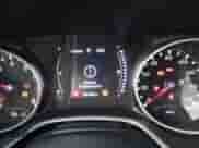 2019 Jeep Compass Altitude z VIN 3C4NJCBB4KT755810, wystawiony jako IAAI lot #41197022 z przebiegiem 66 456 mil mil oraz . Historia ofert i sprzedaży dostępna na DreamBid. Obrazek 7.