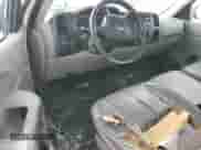 2008 Chevrolet Silverado 2500HD Work Truck z VIN 1GCHK24K48E154908, wystawiony jako Copart lot #44926145 z przebiegiem 286 247 mil mil oraz Czysty tytuł • Clean title. Historia ofert i sprzedaży dostępna na DreamBid. Obrazek 8.