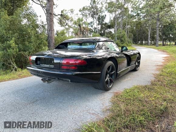 2000 Dodge Viper RT/10 с VIN 1B3ER65E9YV604682, выставлен на аукционе Copart как лот 87103775 с пробегом 56 029 миль миль и Чистый • Clean title. История ставок и продаж доступна на DreamBid. Изображение 4.