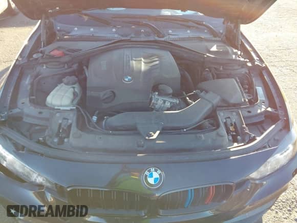 2013 BMW 3 Series 335i с VIN WBA3A9G58DNP38070, выставлен на аукционе IAAI как лот 43452288 с пробегом 86 119 миль миль и . История ставок и продаж доступна на DreamBid. Изображение 10.