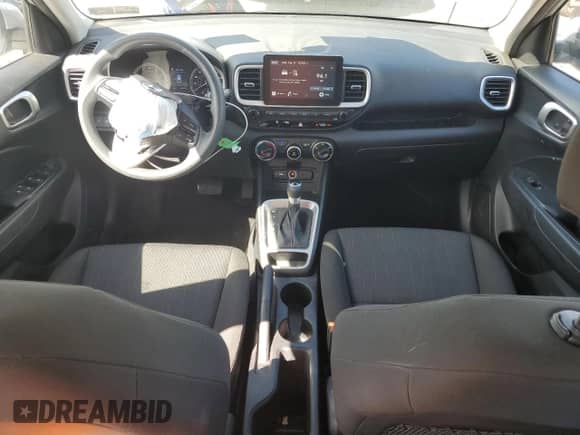 2022 Hyundai Venue SE z VIN KMHRB8A32NU135226, wystawiony jako Copart lot #70525905 z przebiegiem 54 574 mil mil oraz Szkoda całkowita • Salvage title. Historia ofert i sprzedaży dostępna na DreamBid. Obrazek 8.