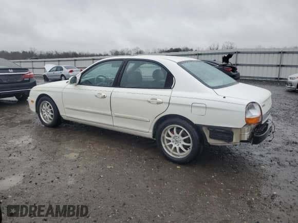 1999 Hyundai Sonata GLS z VIN KMHWF35VXXA049804, wystawiony jako Copart lot #44175995 z przebiegiem 123 322 mil mil oraz Szkoda całkowita • Salvage title. Historia ofert i sprzedaży dostępna na DreamBid. Obrazek 2.