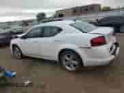 2012 Dodge Avenger SE z VIN 1C3CDZAB6CN147411, wystawiony jako Copart lot #81712965 z przebiegiem 214 093 mil mil oraz Szkoda całkowita • Salvage title. Historia ofert i sprzedaży dostępna na DreamBid. Obrazek 2.