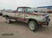 1993 Dodge D/W 250 with VIN 1B7KM26C2PS168439, listed as a Copart auction lot 71366565 with 151,816 mi miles and Salvage title. Bid and sale history available at DreamBid. Image 4.