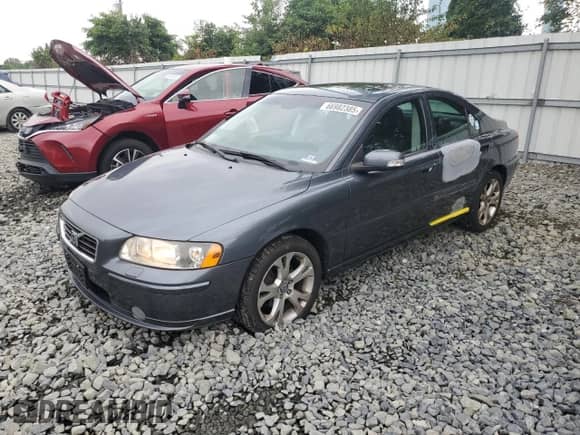 2009 Volvo S60 2.5T with VIN YV1RS592292737702, listed as a Copart auction lot 66982385 with 161,070 mi miles and Salvage title. Bid and sale history available at DreamBid. Image 1.