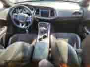 2018 Dodge Challenger R/T Scat Pack с VIN 2C3CDZFJ5JH142125, выставлен на аукционе Copart как лот 71885115 с пробегом 68 767 миль миль и Списание • Salvage title. История ставок и продаж доступна на DreamBid. Изображение 8.