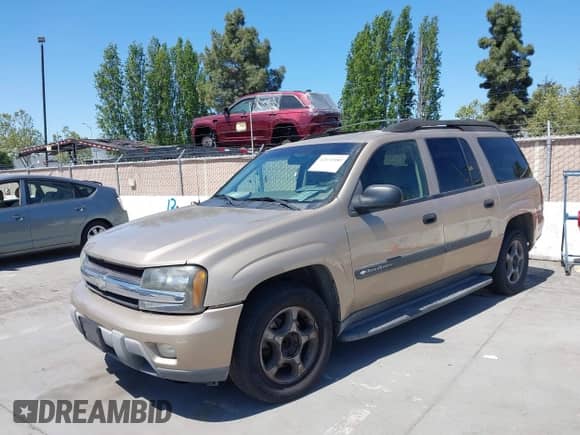 2004 Chevrolet TrailBlazer EXT LS с VIN 1GNES16S346122411, выставлен на аукционе IAAI как лот 42131580 с пробегом 194 578 миль миль и . История ставок и продаж доступна на DreamBid. Изображение 6.