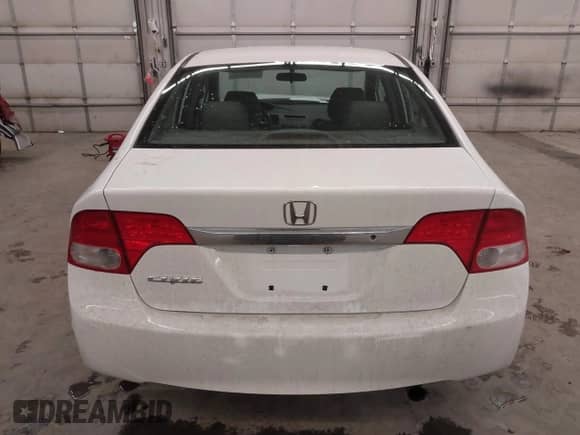 2009 Honda Civic с VIN 1HGFA153X9L014677, выставлен на аукционе IAAI как лот 41146253 с пробегом 158 867 миль миль и . История ставок и продаж доступна на DreamBid. Изображение 17.