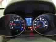 2012 Hyundai Veloster w/Black Int z VIN KMHTC6AD3CU049324, wystawiony jako Copart lot #85596195 z przebiegiem 171 178 mil mil oraz Szkoda całkowita • Salvage title. Historia ofert i sprzedaży dostępna na DreamBid. Obrazek 9.