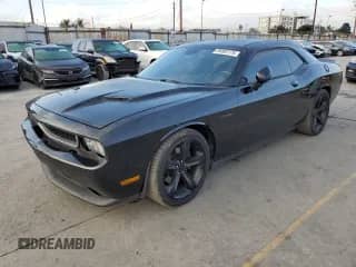 2015 Dodge Challenger SXT Plus с VIN 2C3CDZBG5FH912907, выставлен на аукционе Copart как лот 84802175 с пробегом 121 734 миль миль и Чистый • Clean title. История ставок и продаж доступна на DreamBid. Изображение 1.