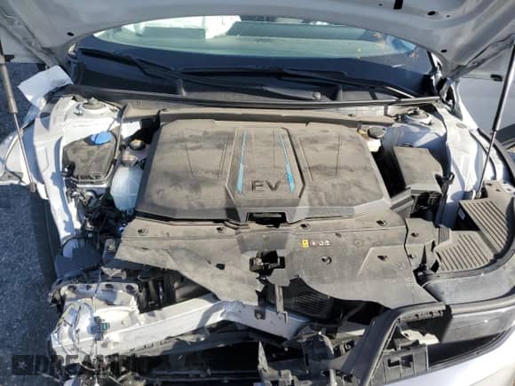 2023 Hyundai Ioniq 5 SE Standard Range z VIN KM8KM4AB9PU145704, wystawiony jako Copart lot #38784224 z przebiegiem Nie podano mil oraz . Historia ofert i sprzedaży dostępna na DreamBid. Obrazek 12.