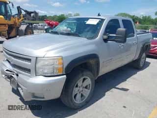 2010 Chevrolet Silverado 1500 LTZ z VIN 3GCRKTE33AG172672, wystawiony jako IAAI lot #42691349 z przebiegiem 276 061 mil mil oraz . Historia ofert i sprzedaży dostępna na DreamBid. Obrazek 2.