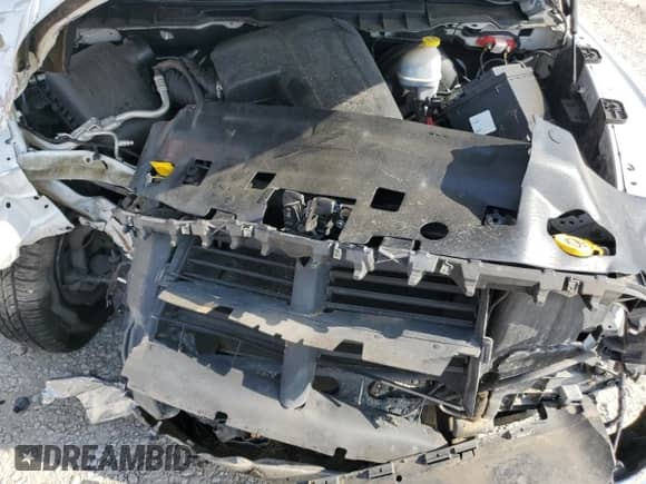 2016 Ram 1500 Tradesman z VIN 1C6RR6FGXGS312515, wystawiony jako Copart lot #66713665 z przebiegiem 94 969 mil mil oraz Szkoda całkowita • Salvage title. Historia ofert i sprzedaży dostępna na DreamBid. Obrazek 11.