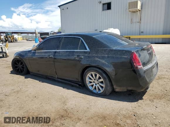 2013 Chrysler 300 C с VIN 2C3CCAET9DH523682, выставлен на аукционе Copart как лот 70926075 с пробегом 99 979 миль миль и Списание • Salvage title. История ставок и продаж доступна на DreamBid. Изображение 2.