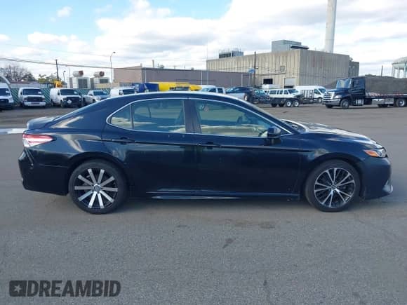 2018 Toyota Camry SE с VIN JTNB11HK5J3023920, выставлен на аукционе IAAI как лот 43533364 с пробегом 240 378 миль миль и . История ставок и продаж доступна на DreamBid. Изображение 13.