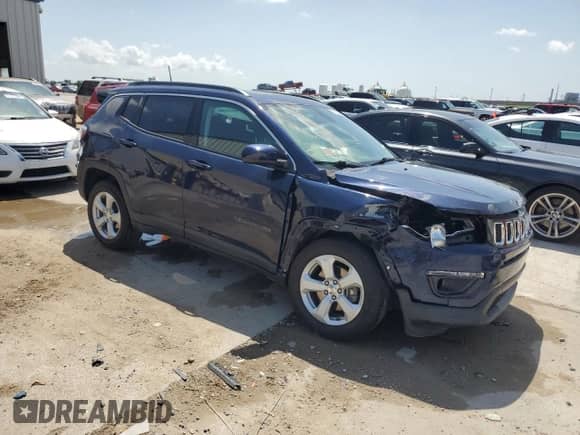 2021 Jeep Compass Latitude z VIN 3C4NJCBB8MT509295, wystawiony jako Copart lot #61802105 z przebiegiem Nie podano mil oraz Szkoda całkowita • Salvage title. Historia ofert i sprzedaży dostępna na DreamBid. Obrazek 4.