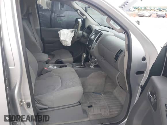 2016 Nissan Frontier S z VIN 1N6AD0ER4GN757879, wystawiony jako IAAI lot #41394850 z przebiegiem 49 117 mil mil oraz . Historia ofert i sprzedaży dostępna na DreamBid. Obrazek 5.