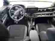 2023 Hyundai Kona с VIN KM8KH3AC3PU011357, выставлен на аукционе Copart как лот 61691585 с пробегом 39 639 миль миль и Списание • Salvage title. История ставок и продаж доступна на DreamBid. Изображение 8.