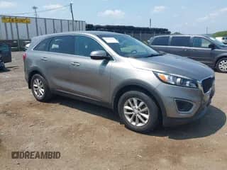 2016 Kia Sorento LX with VIN 5XYPG4A31GG186565, listed as a IAAI auction lot 42868386 with 29,783 mi miles and . Bid and sale history available at DreamBid. Image 1.