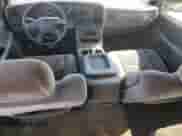 2005 GMC Sierra 1500 SLE z VIN 2GTEK13T351241316, wystawiony jako Copart lot #64139725 z przebiegiem 217 454 mil mil oraz Szkoda całkowita • Salvage title. Historia ofert i sprzedaży dostępna na DreamBid. Obrazek 8.