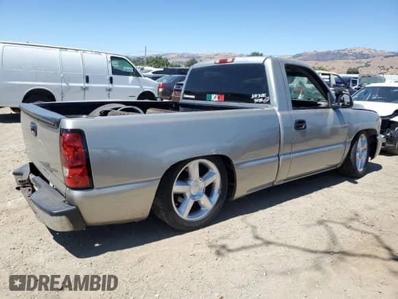 2000 GMC Sierra 1500 SL z VIN 1GTEC14V8YZ254071, wystawiony jako Copart lot #63815325 z przebiegiem 181 362 mil mil oraz Szkoda całkowita • Salvage title. Historia ofert i sprzedaży dostępna na DreamBid. Obrazek 3.