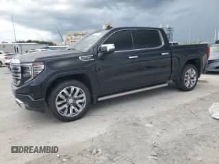2022 GMC Sierra 1500 Denali with VIN 3GTUUGEDXNG663007, listed as a Copart auction lot 67958965 with 45,379 mi miles and Salvage title. Bid and sale history available at DreamBid. Image 1.