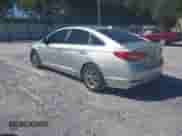 2015 Hyundai Sonata SE z VIN 5NPE24AF3FH224501, wystawiony jako IAAI lot #43385377 z przebiegiem 226 470 mil mil oraz . Historia ofert i sprzedaży dostępna na DreamBid. Obrazek 3.